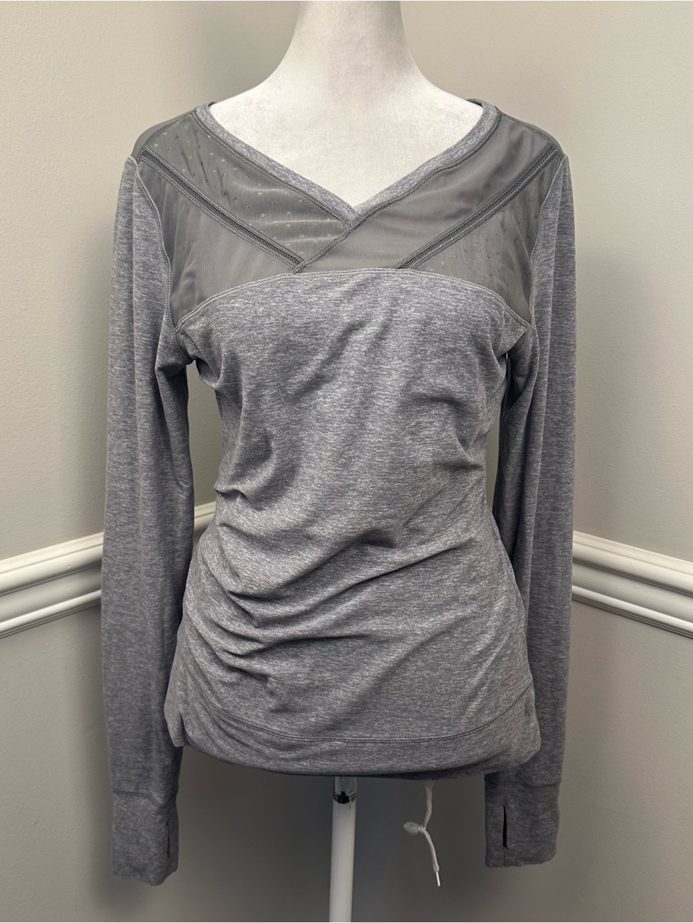 lululemon athletica Heather Gray Long-Sleeve Mesh Yoke Top